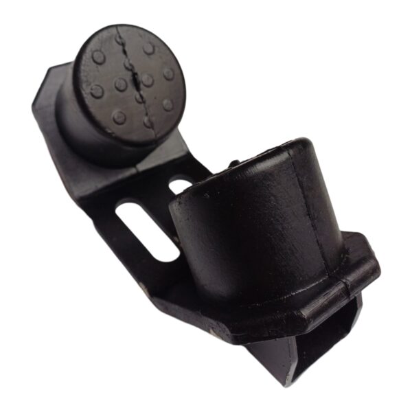 SOPORTE CABINA HINO 500